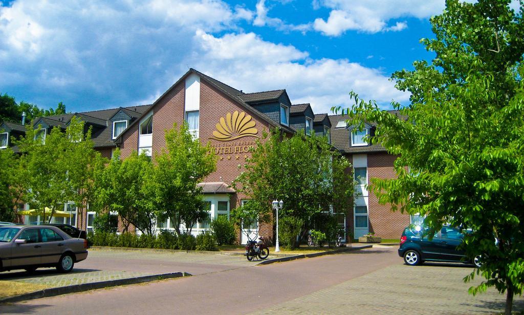 Flora-Apart-Residenz Fredersdorf Exteriör bild